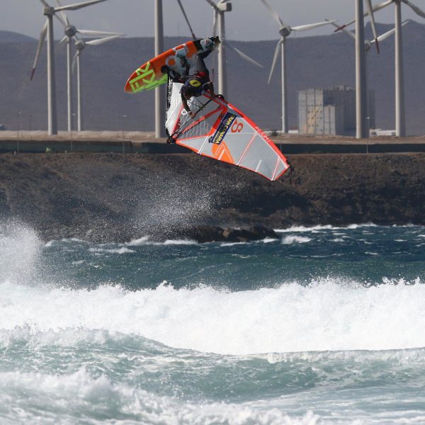 Dario-Ojeda-PWA-windsurf-Team-rider-Flikka-boards